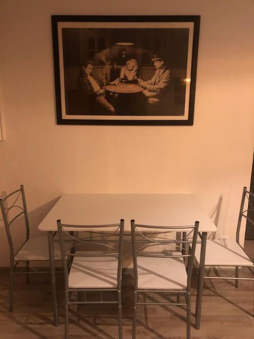 Eine 2 Zimmer Ferienwohnung Muenster City エクステリア 写真
